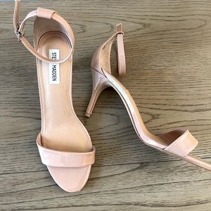 Steve Madden. Size 10, Nude/cream Color